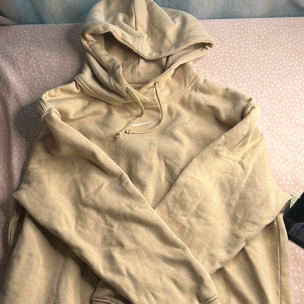 Tan Nike Sweatshirt